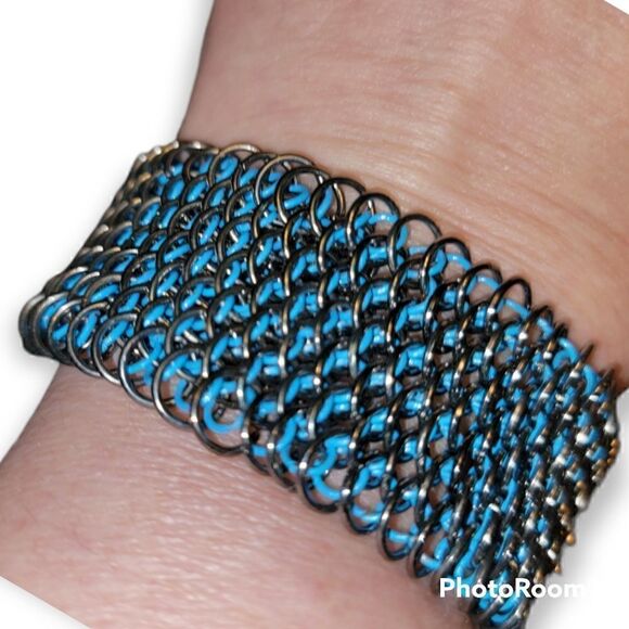 Dragon Scale Chainmail Bracelet (B97) - Picture 3 of 6